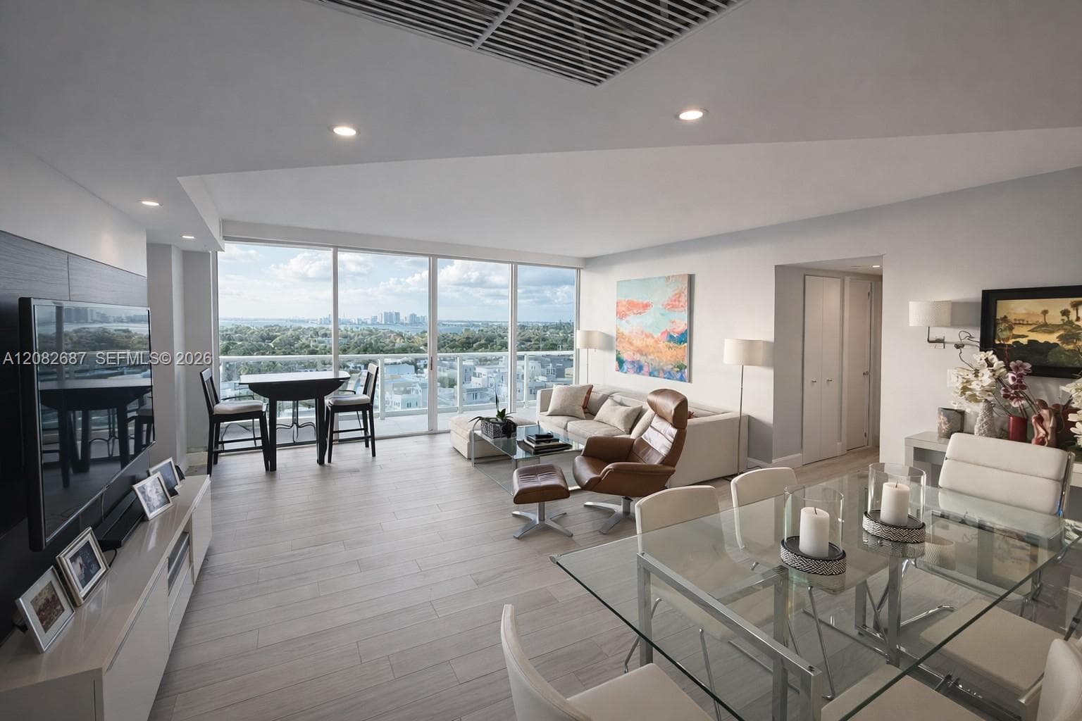 5900 Collins Ave # 1405, Miami Beach, FL 33140 photo 4