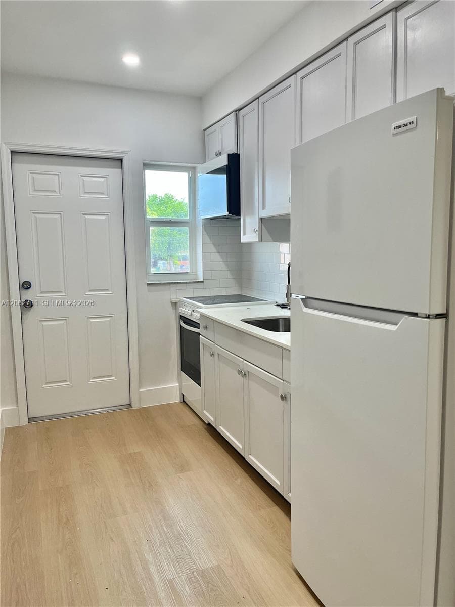 3401 SW 11 St # 3 (aka 1B), Miami, FL 33135 photo 5