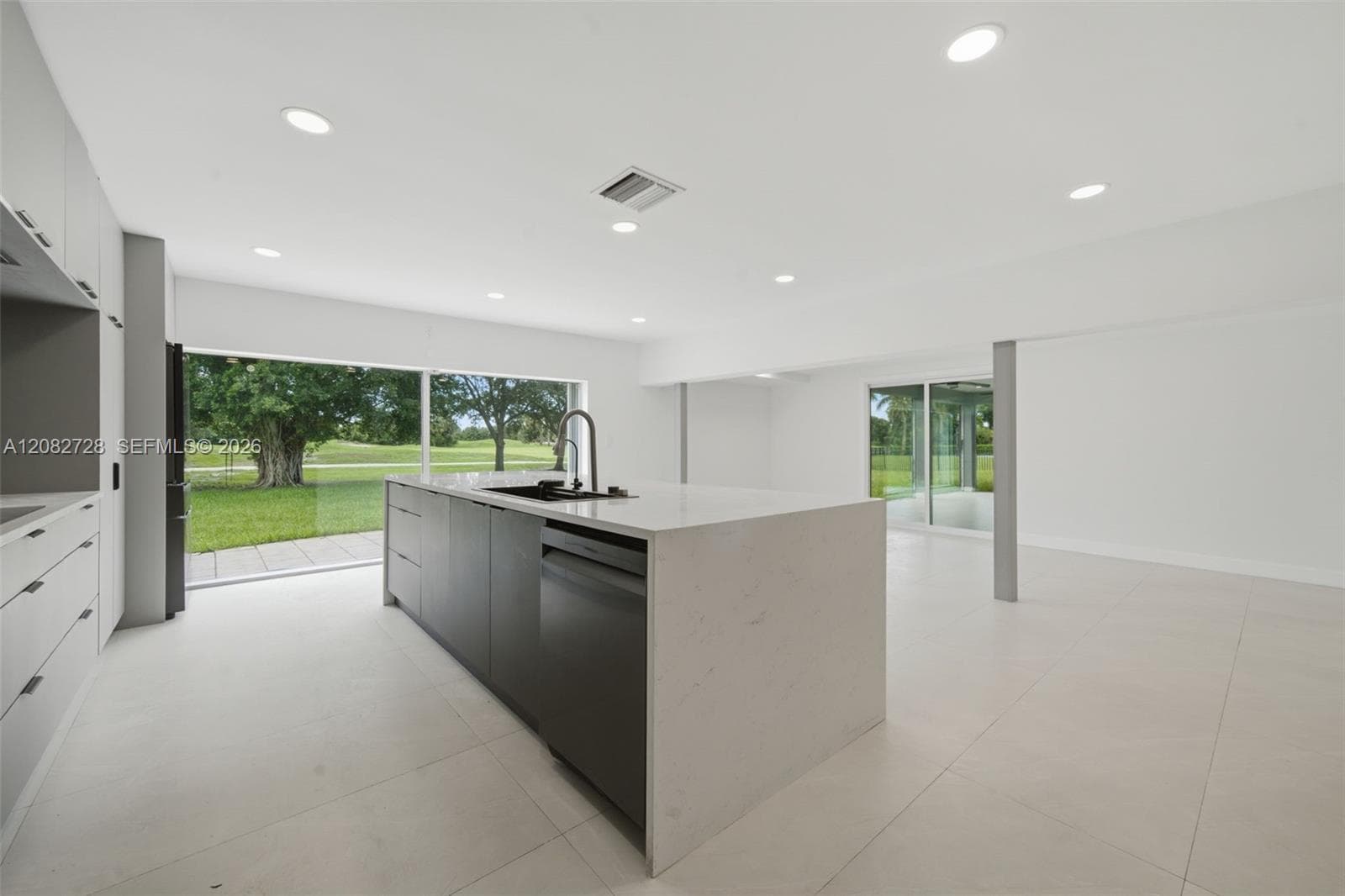 6700 E Tropical Way, Plantation, FL 33317 photo 13
