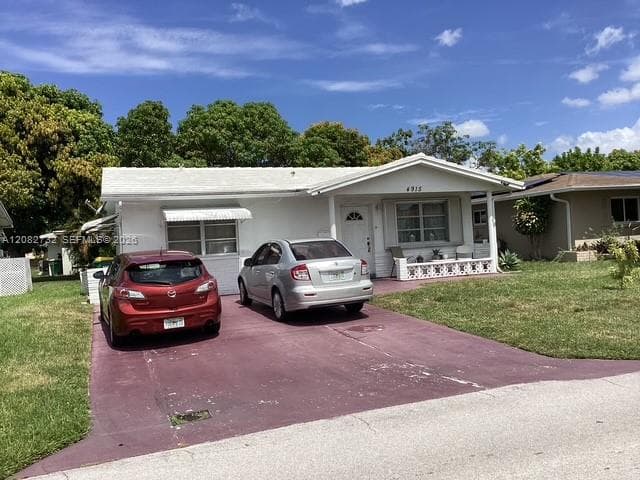 4915 NW 47th Ter, Tamarac, FL 33319 photo 4