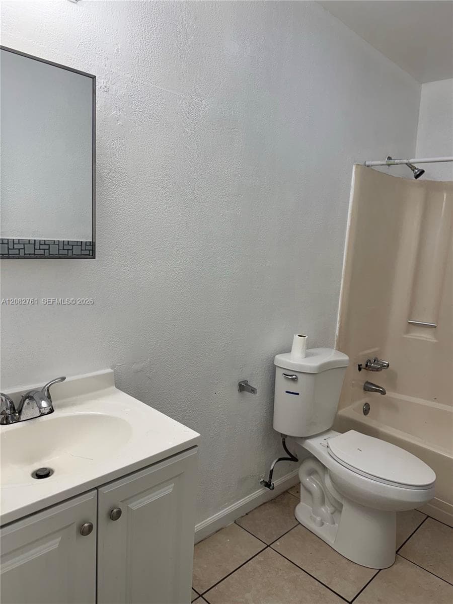 717 SW 79th Ave, North Lauderdale, FL 33068 photo 12