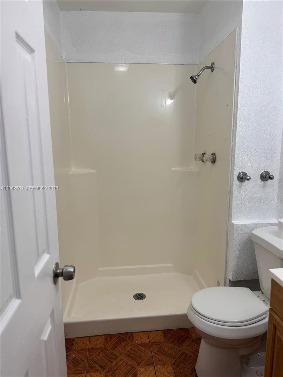 717 SW 79th Ave, North Lauderdale, FL 33068 photo 8
