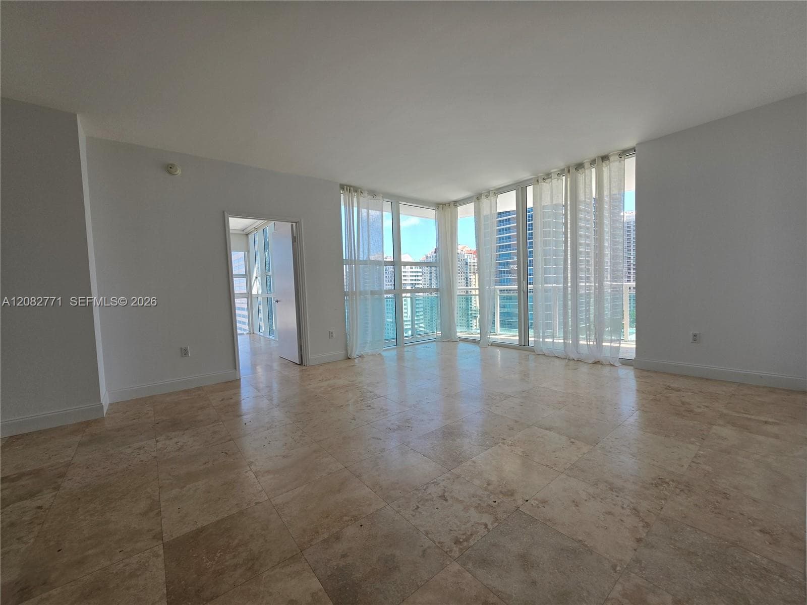 951 Brickell Ave # 2510, Miami, FL 33131 photo 8
