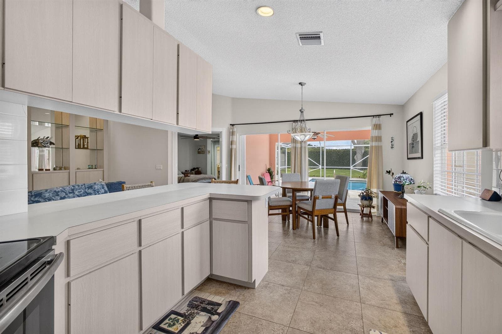 4238 ROYAL OAK Drive, Palm Beach Gardens, FL 33410 photo 10