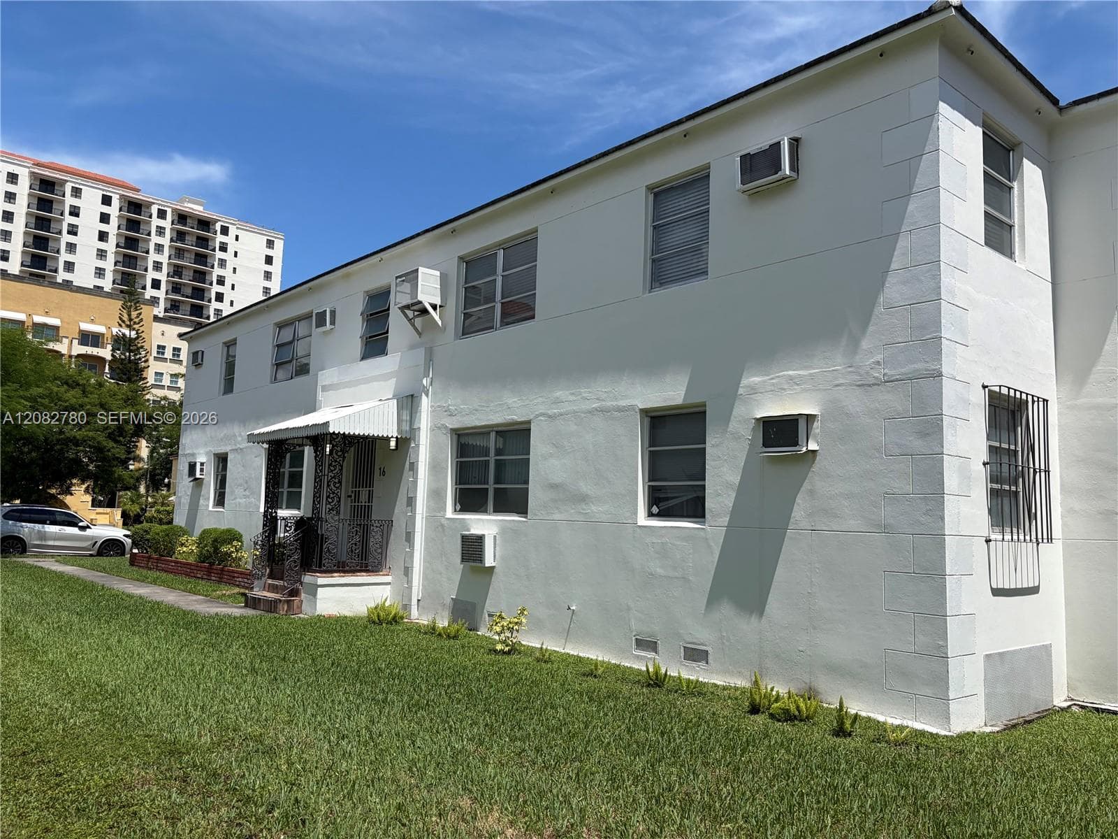 16 Santillane Ave # 4, Coral Gables, FL 33134