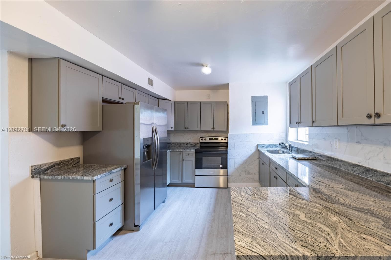 918 NW 13th Ct, Fort Lauderdale, FL 33311 photo 4