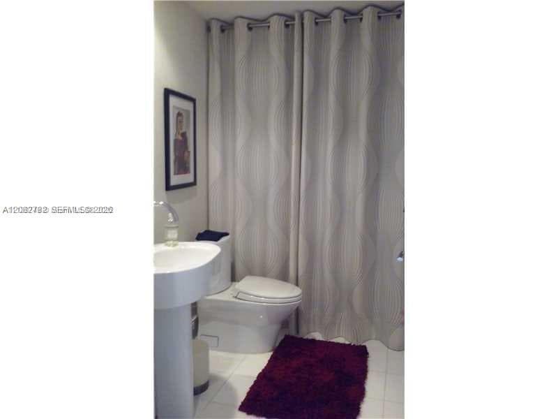 2950 NE 188th St # 304, Aventura, FL 33180 photo 9