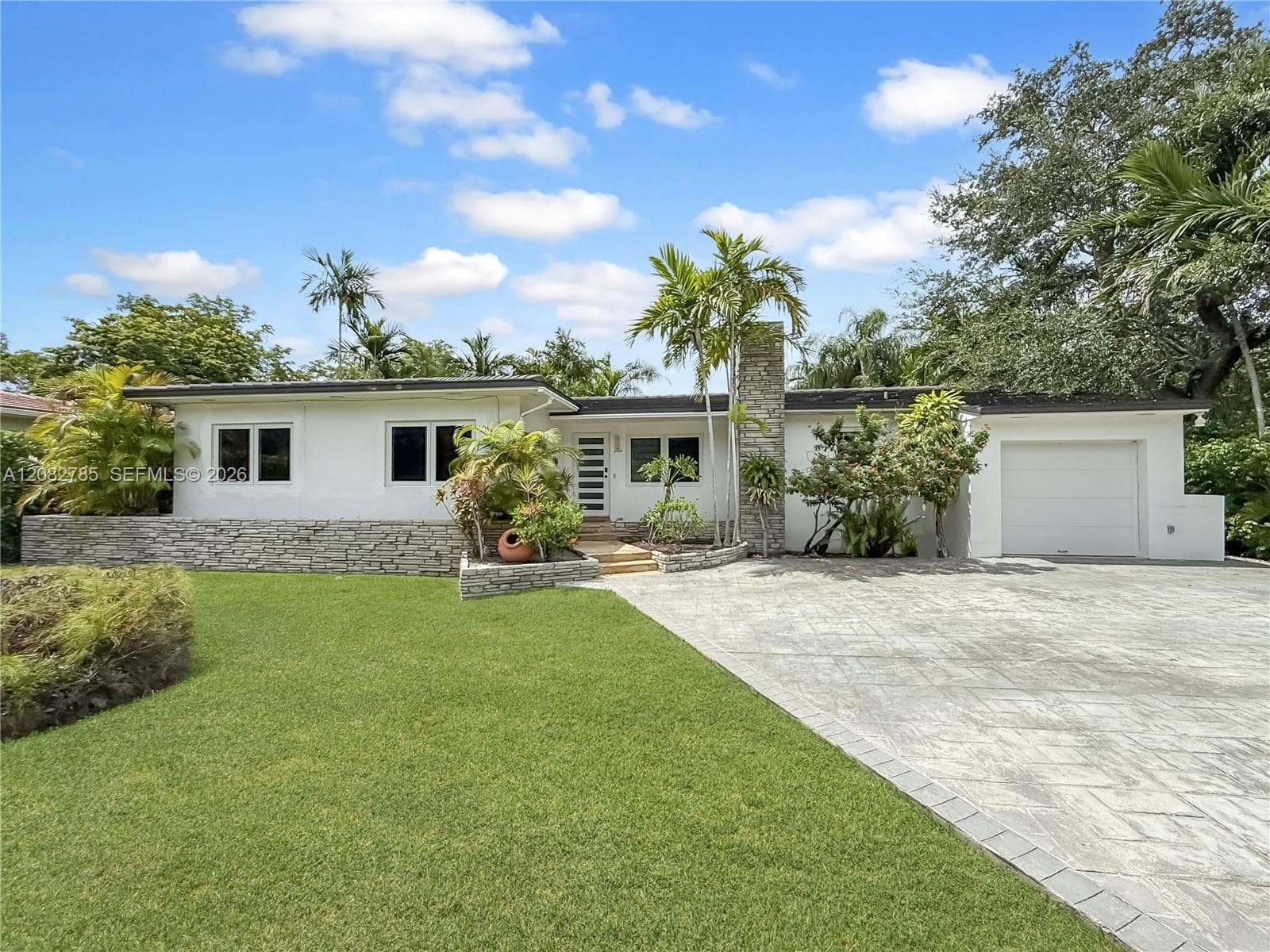 3128 Coconut Grove Dr, Coral Gables, FL 33134 photo 2