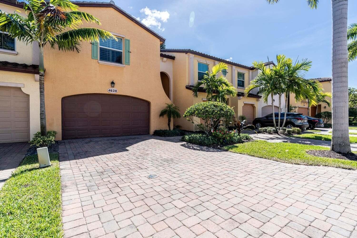 4628 MEDITERRANEAN Circle, Palm Beach Gardens, FL 33418 photo 3