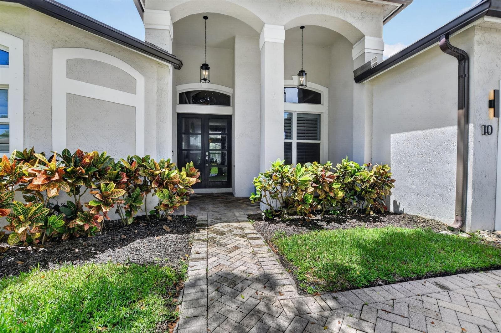 10 LAKE EDEN Drive, Boynton Beach, FL 33435 photo 3