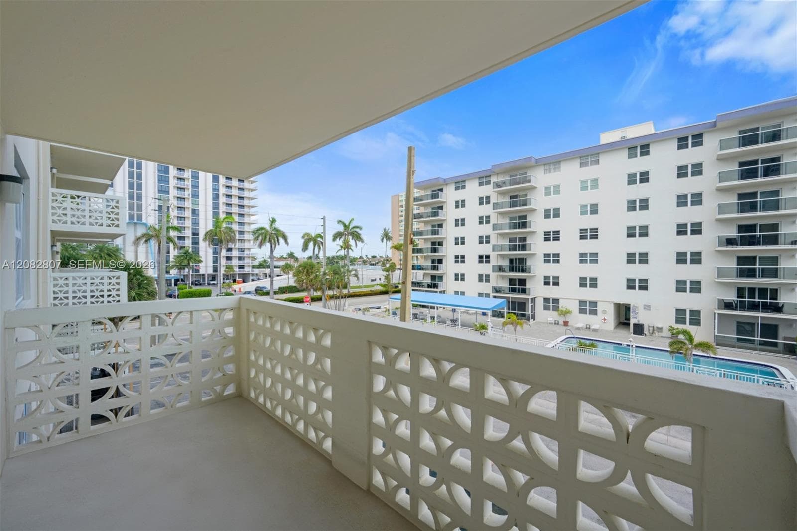 1901 S Ocean Dr # 303, Hollywood, FL 33019 photo 2