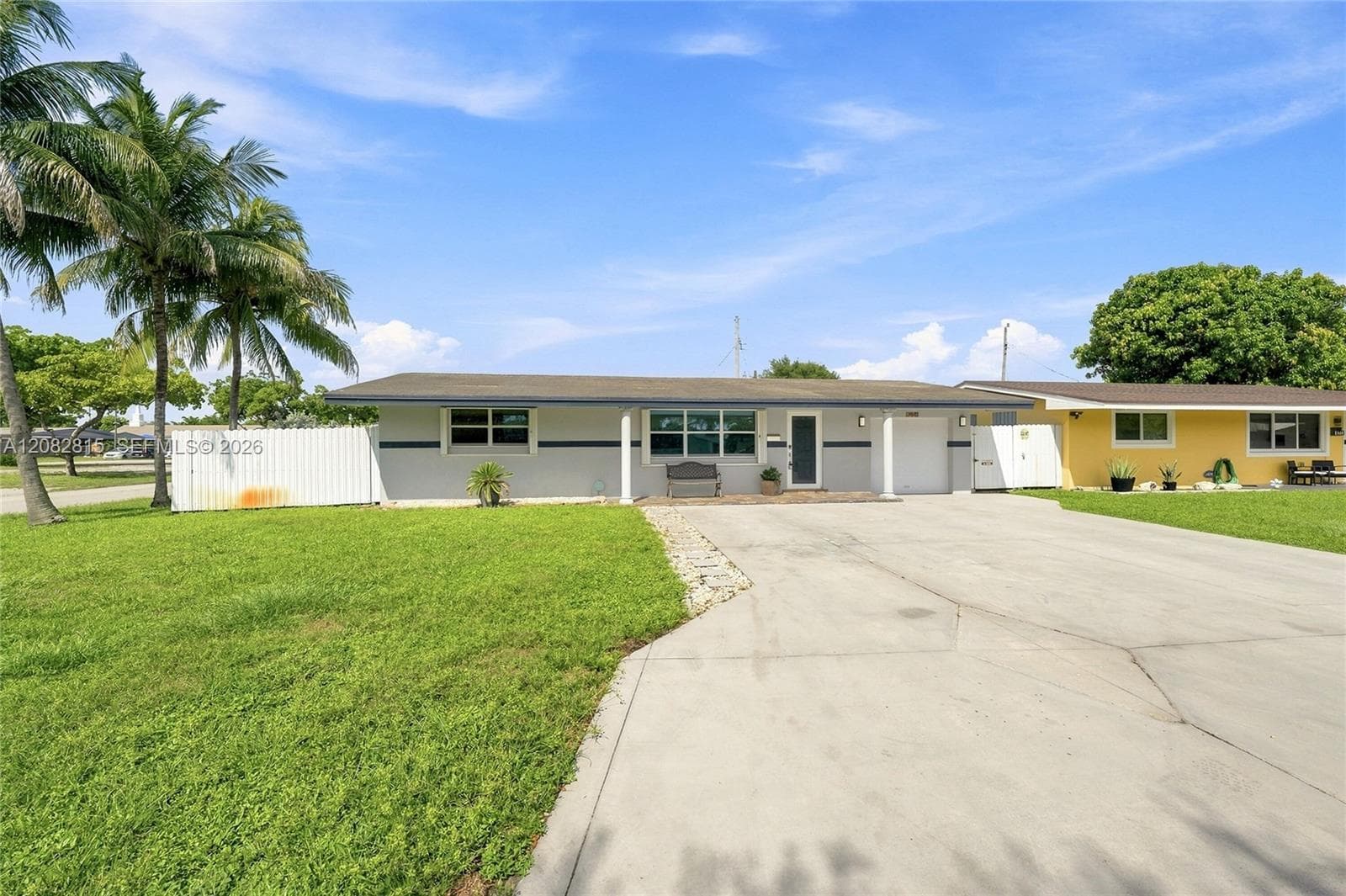 1000 NW 76th Ter, Pembroke Pines, FL 33024 photo 3