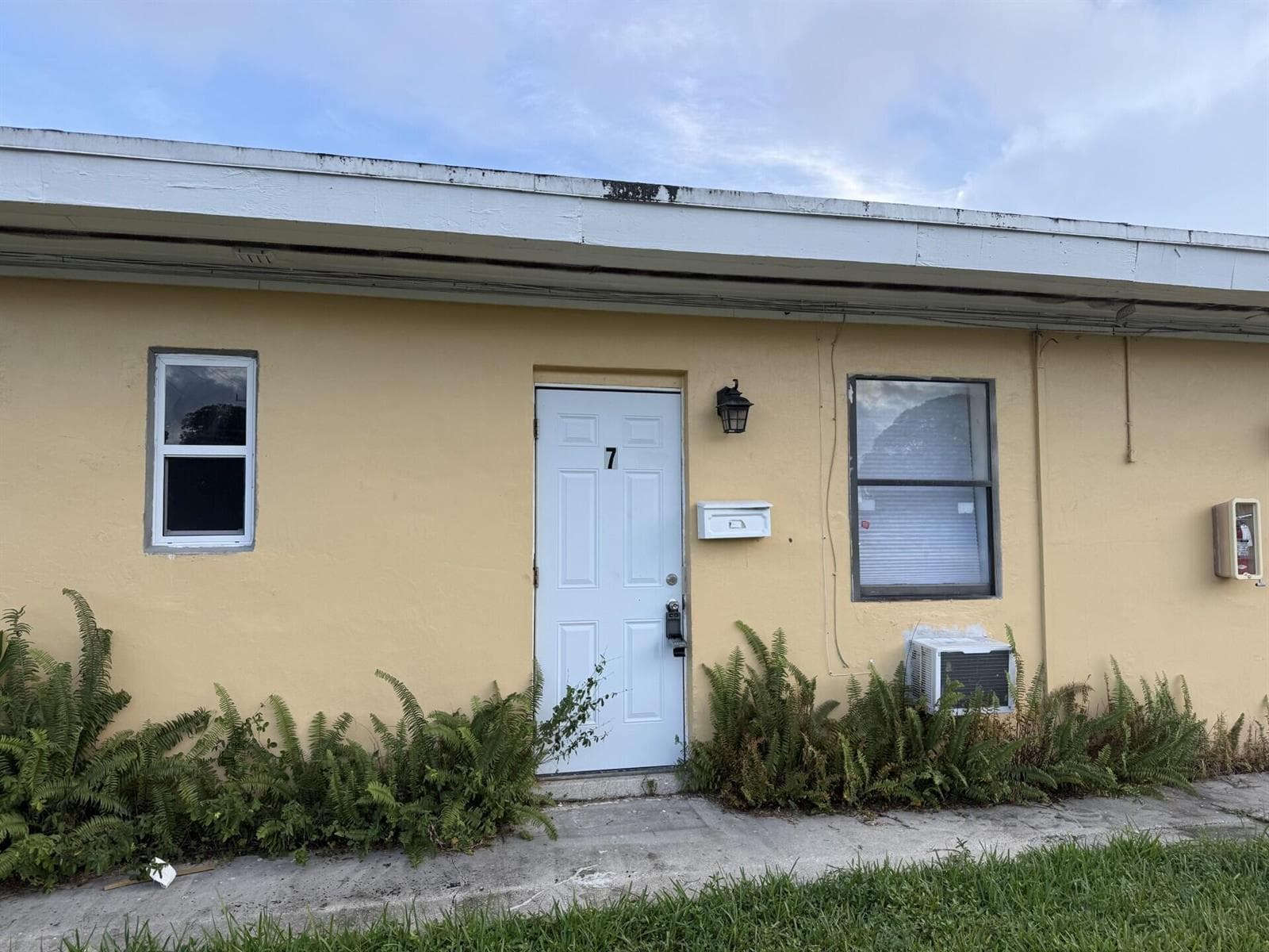3300 Broadway # 7, West Palm Beach, FL 33407
