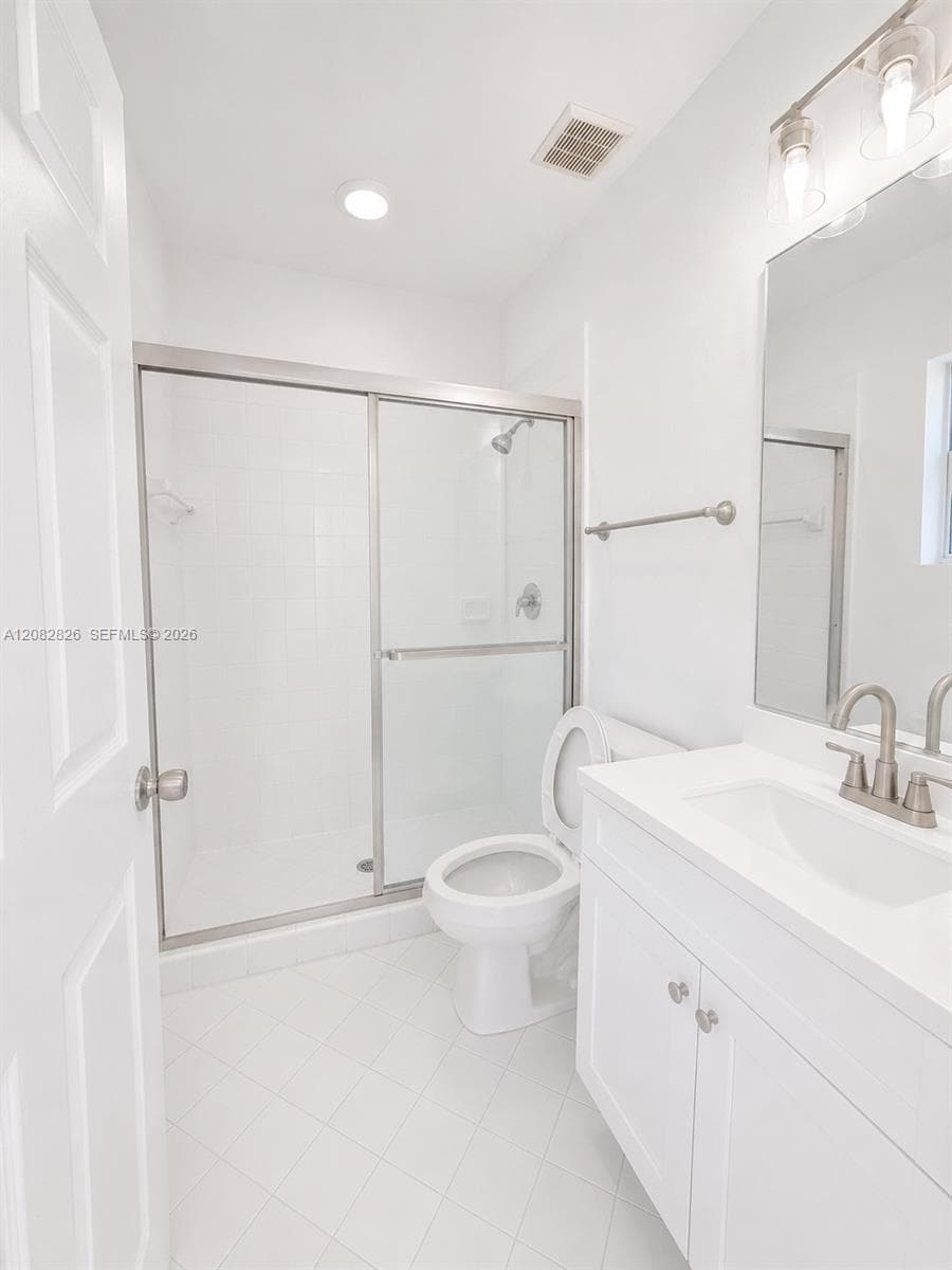 1570 NE 33rd Rd # 103-11, Homestead, FL 33033 photo 3