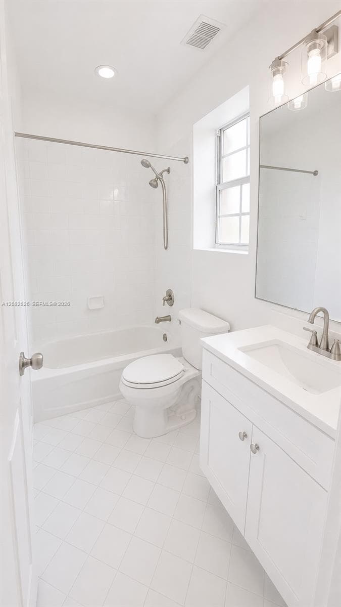 1570 NE 33rd Rd # 103-11, Homestead, FL 33033 photo 4