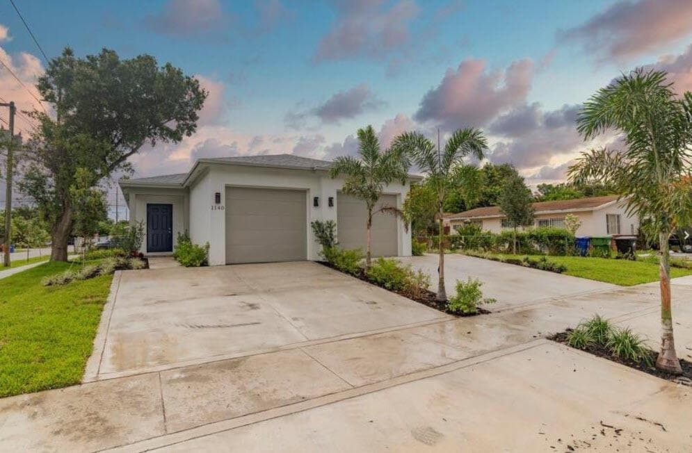 1140 NW 1st Avenue, Fort Lauderdale, FL 33311 photo 2