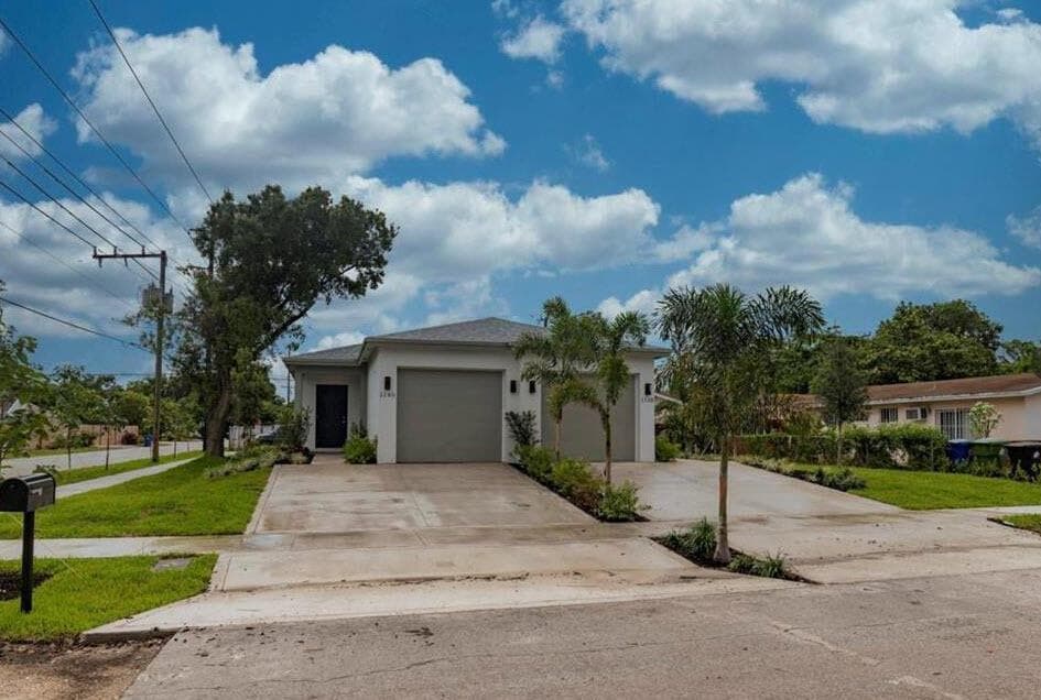 1140 NW 1st Avenue, Fort Lauderdale, FL 33311