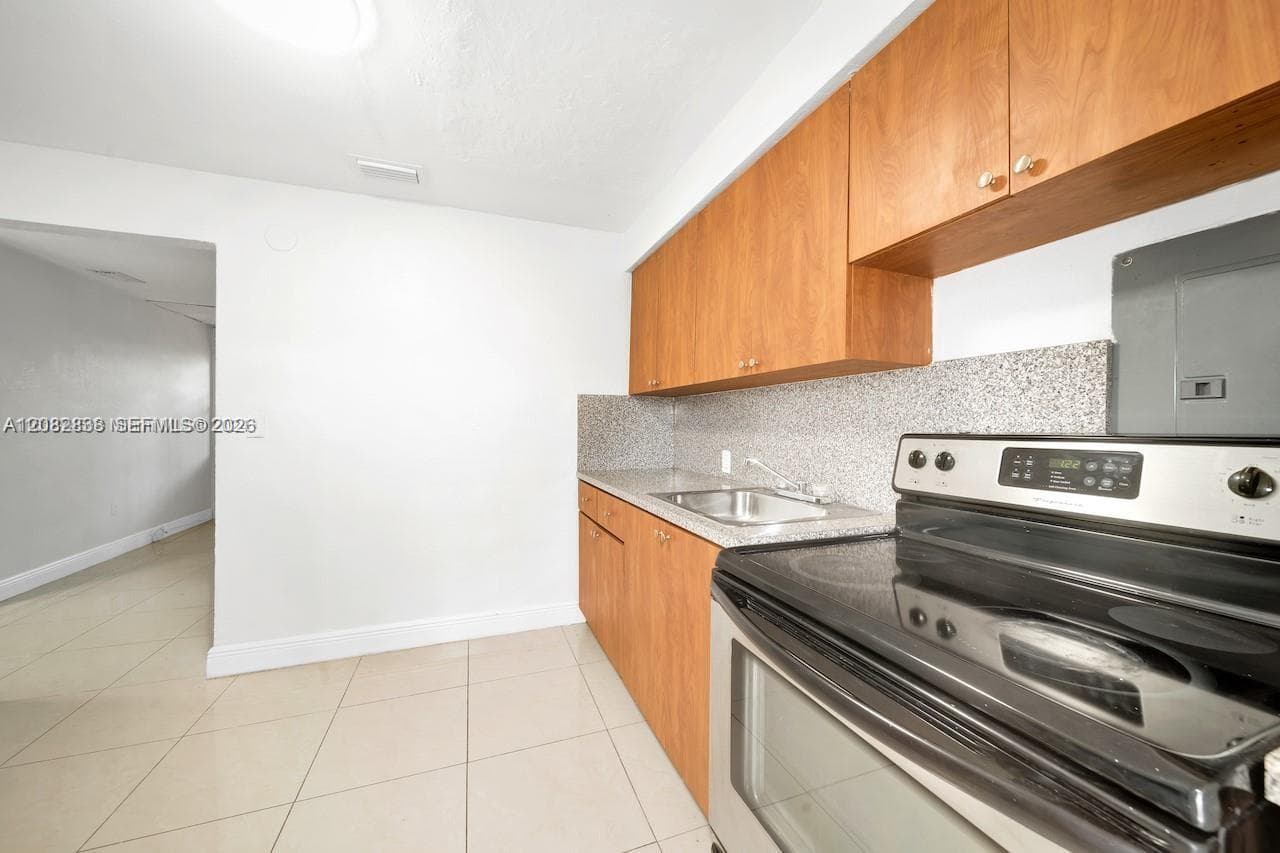 5545 NW 3rd Ave # E, Miami, FL 33127 photo 2