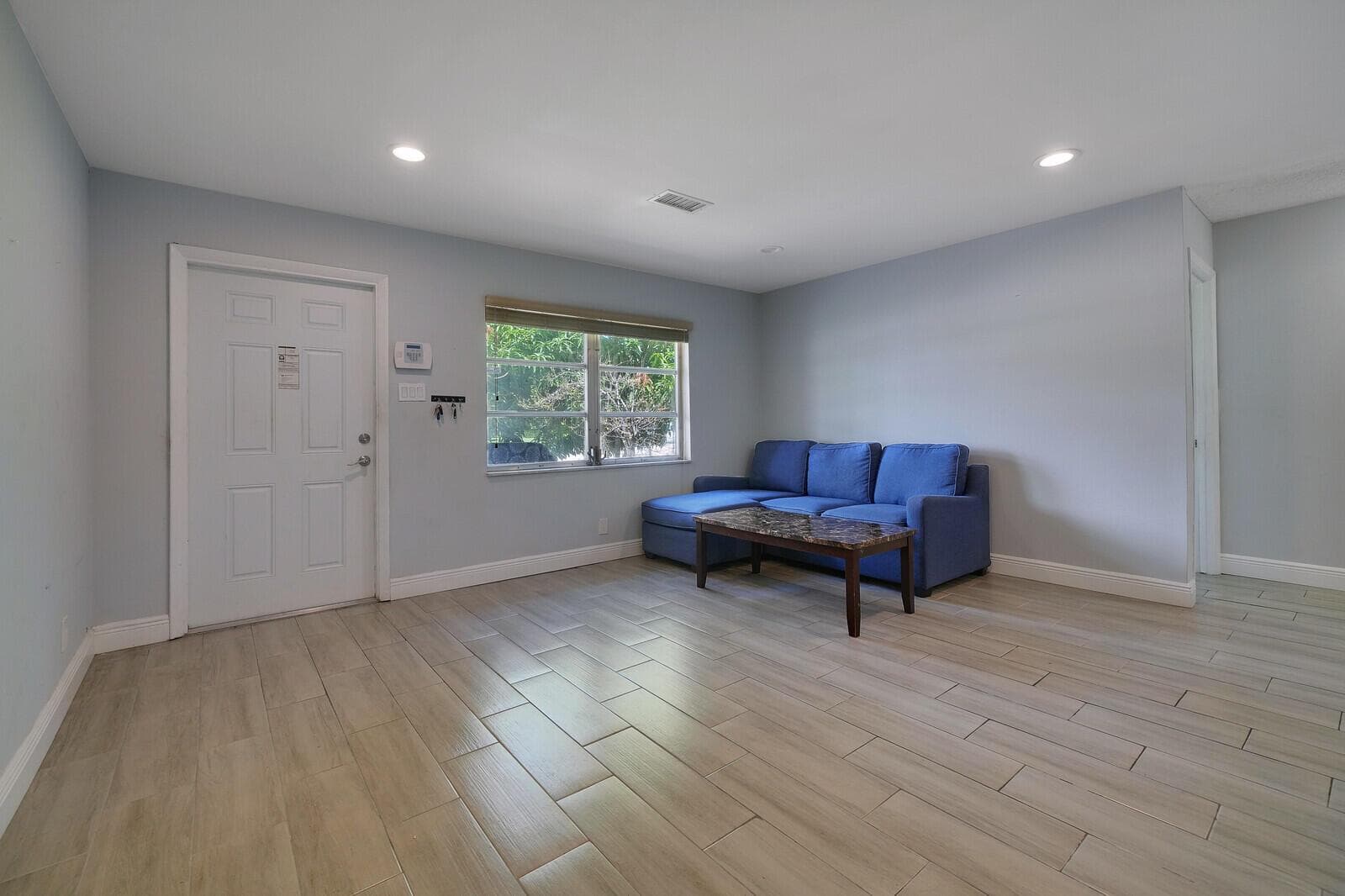 1060 NW 49th Court, Deerfield Beach, FL 33064 photo 4