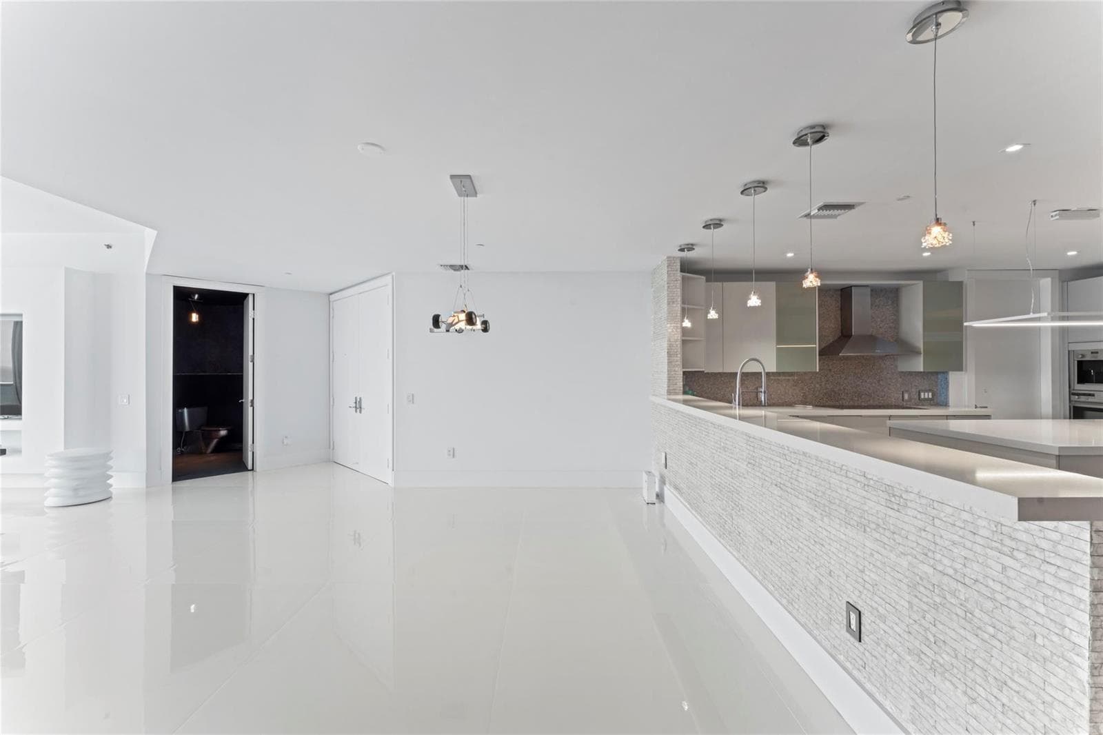 5959 COLLINS Avenue # 1203, Miami Beach, FL 33140 photo 9