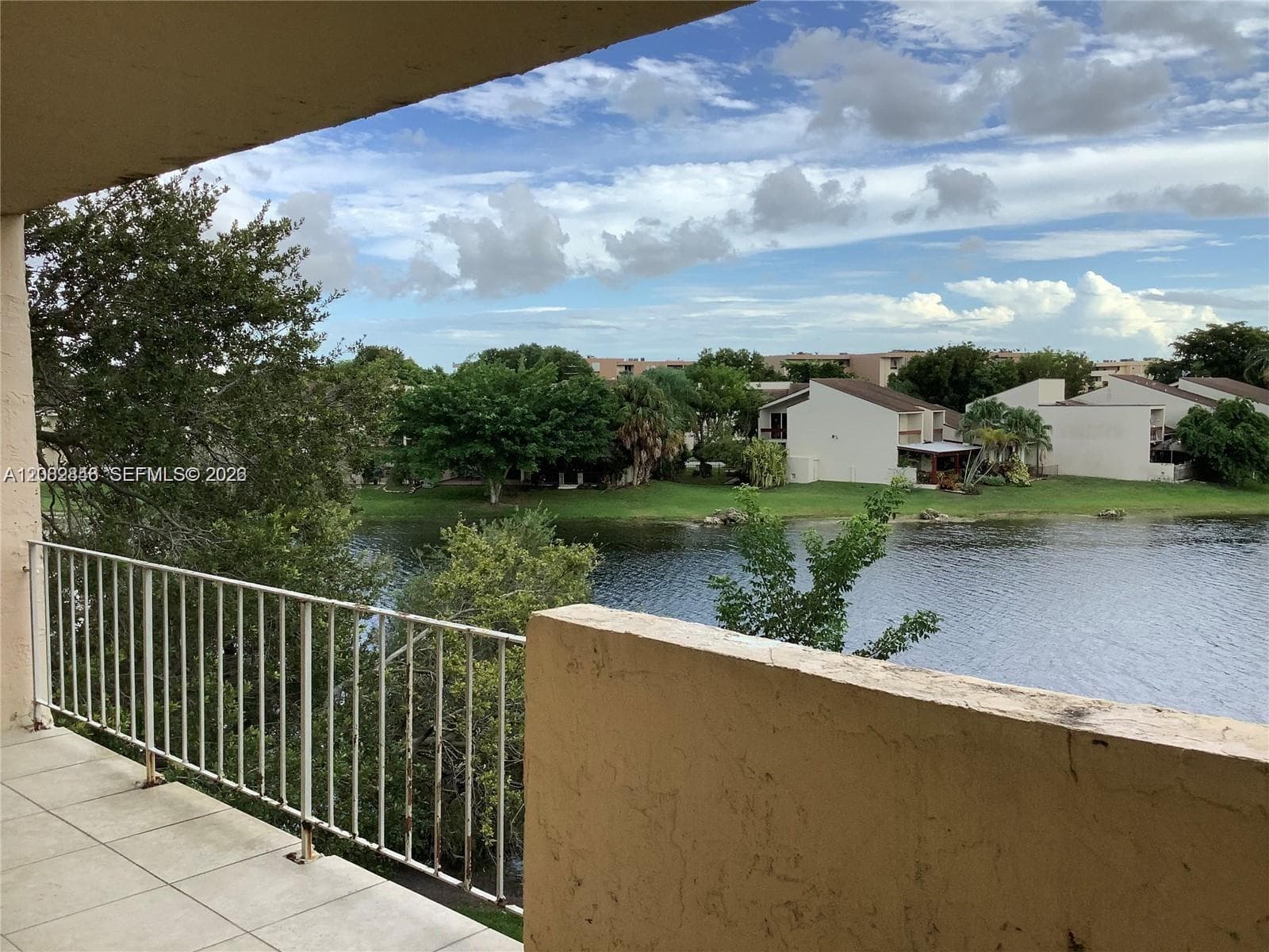 9359 Fontainebleau Blvd # F307, Miami, FL 33172 photo 5