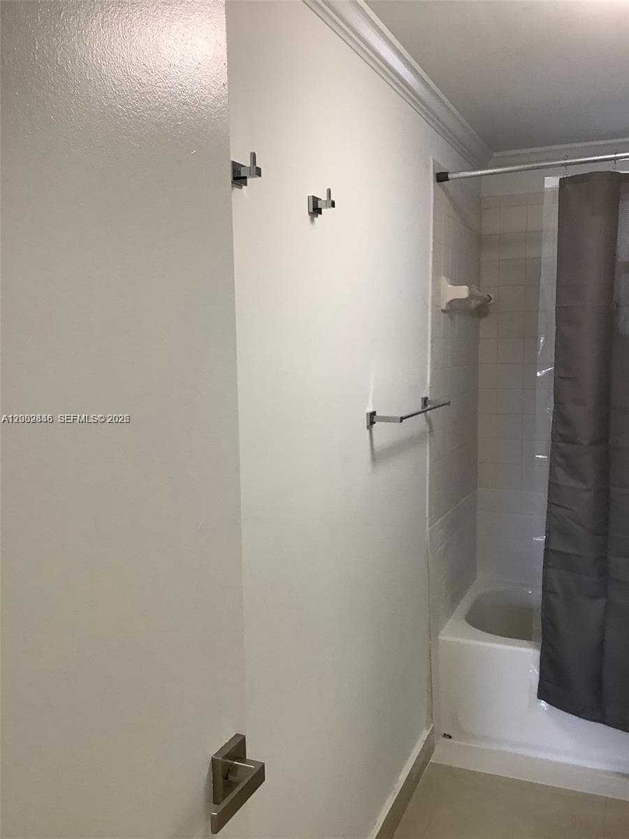 9359 Fontainebleau Blvd # F307, Miami, FL 33172 photo 10