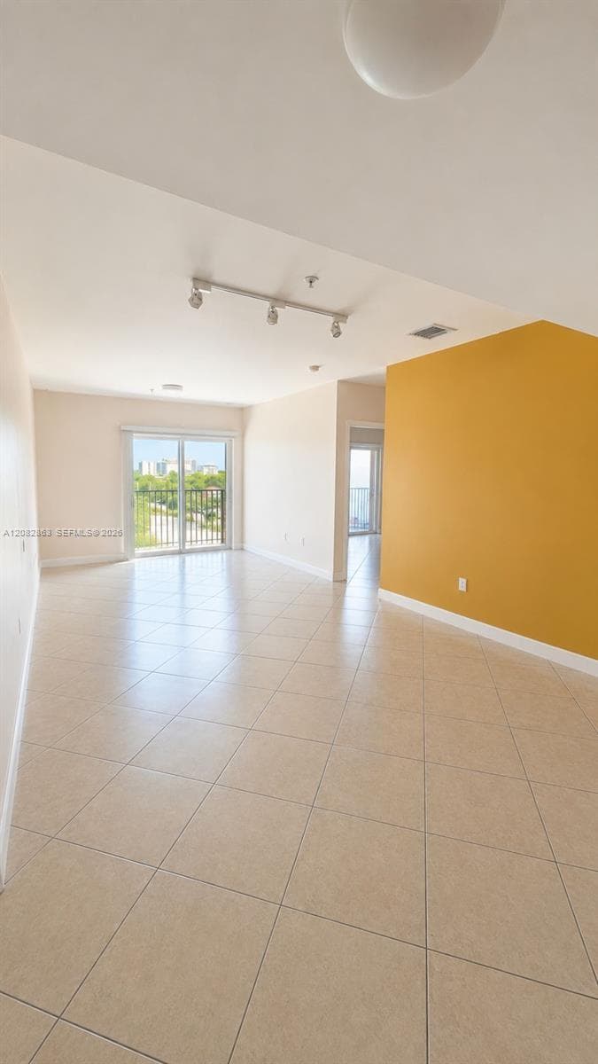 2280 SW 32nd Ave # 508, Miami, FL 33145 photo 4