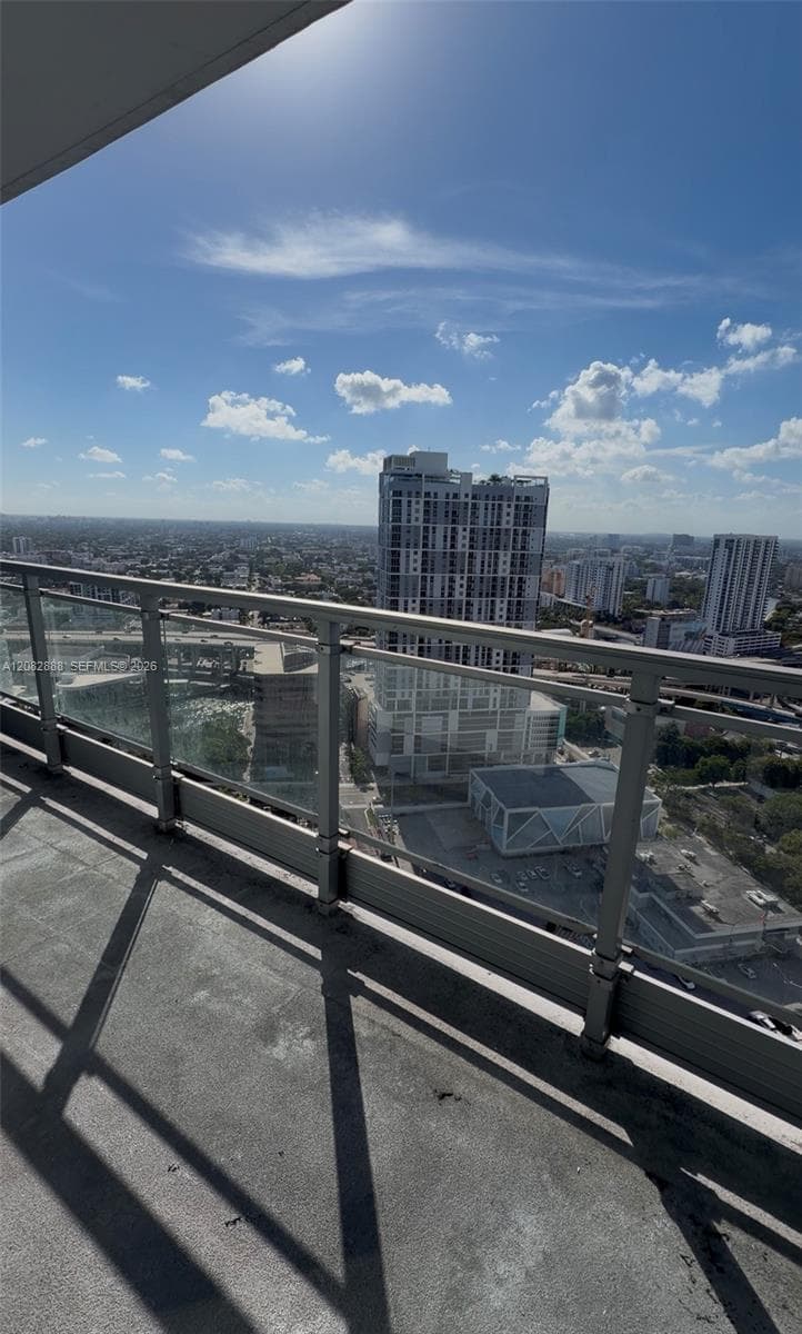 90 SW 3rd St # 3408, Miami, FL 33130 photo 4