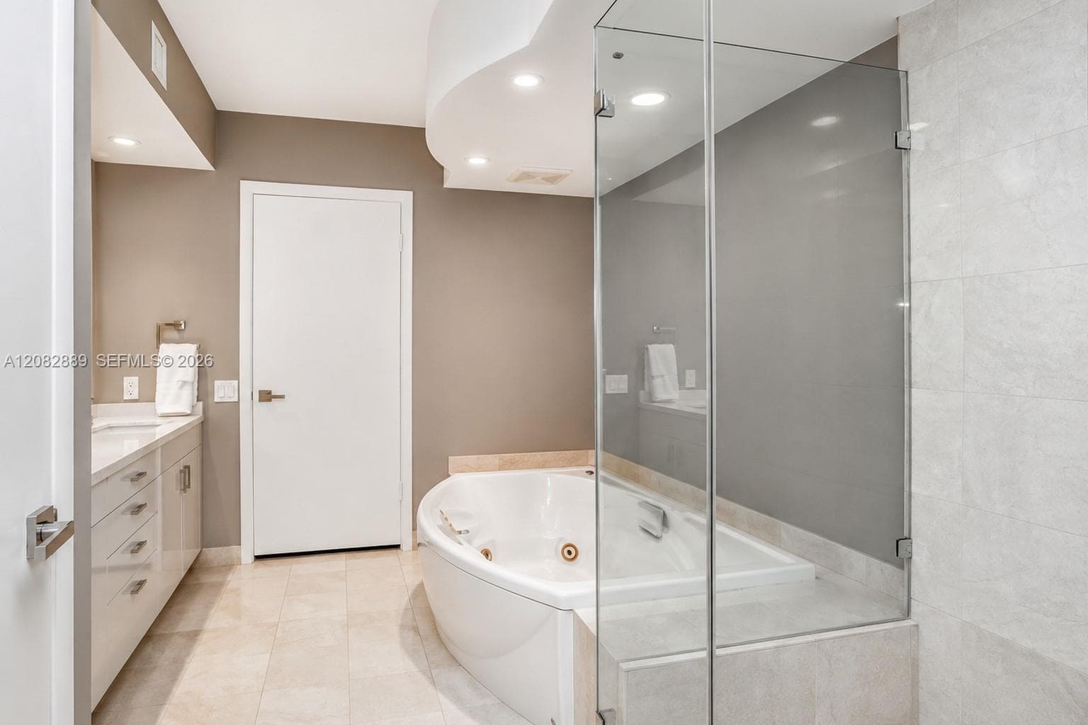 19111 Collins Ave # 1602, Sunny Isles Beach, FL 33160 photo 8