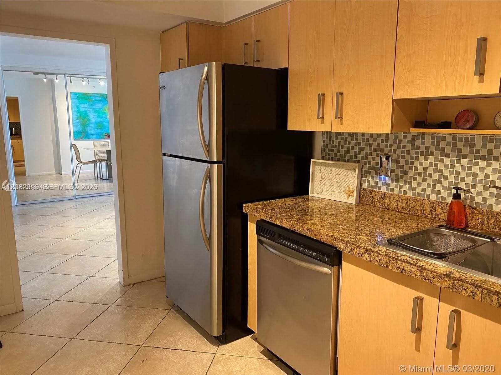 9195 Collins Ave # 414, Surfside, FL 33154 photo 4