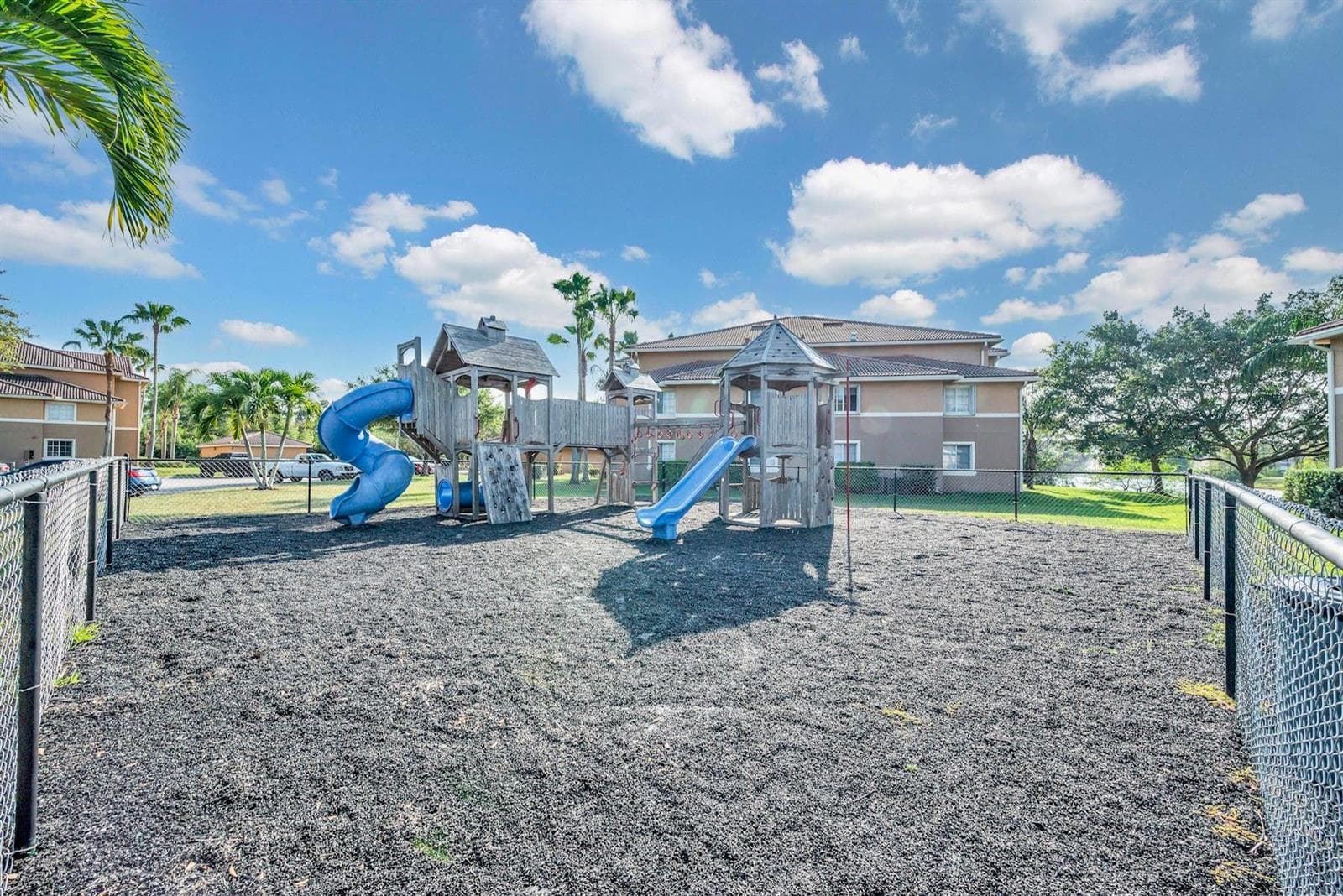 3738 NW MEDITERRANEAN Lane # 305, Jensen Beach, FL 34957 photo 4