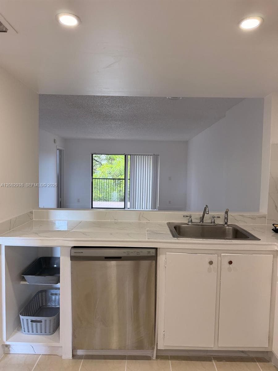 6575 W Oakland Park Blvd # 303, Lauderhill, FL 33313 photo 3