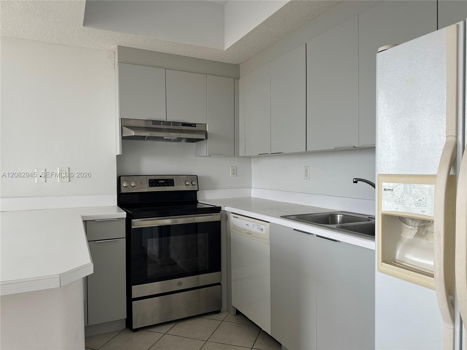 3500 Coral Way # 1414, Miami, FL 33145 photo 8