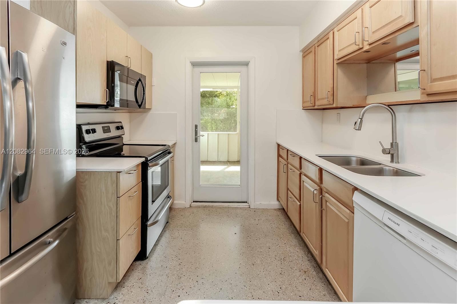 206 NE 5th Ave, Dania Beach, FL 33004 photo 3