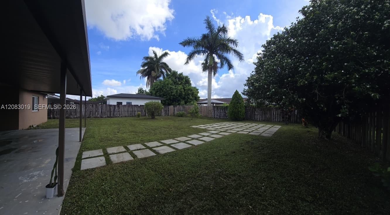 18045 SW 154th Pl, Miami, FL 33187 photo 7