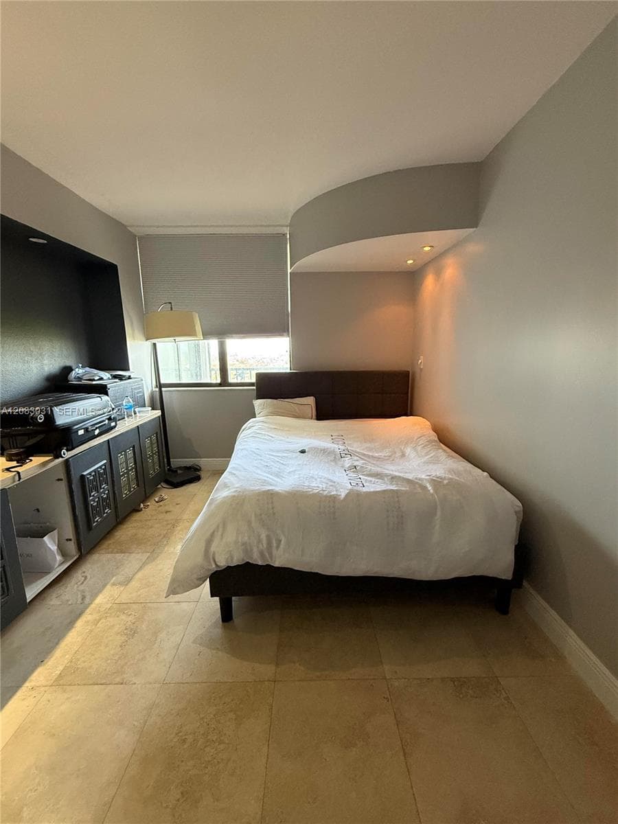 3375 N Country Club Dr # 1004, Aventura, FL 33180 photo 12