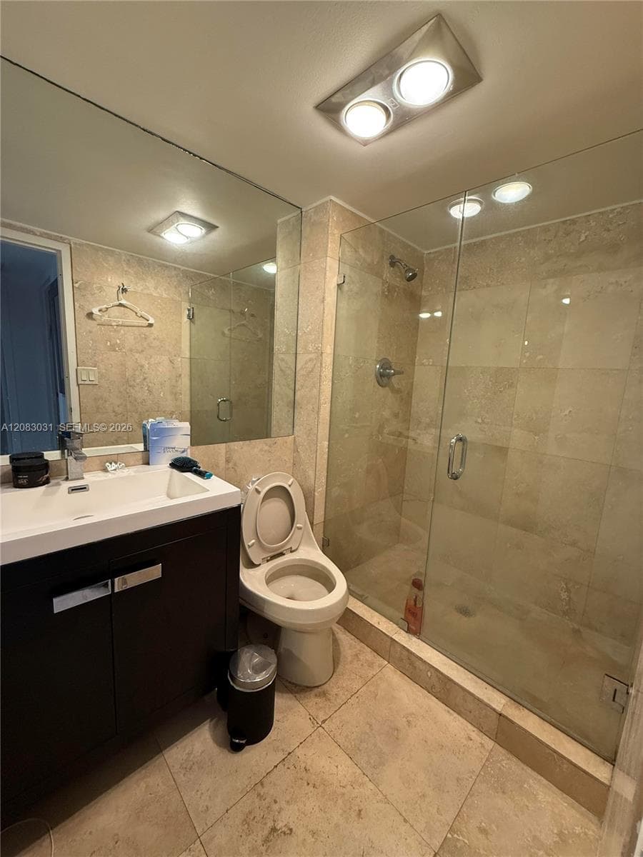 3375 N Country Club Dr # 1004, Aventura, FL 33180 photo 10