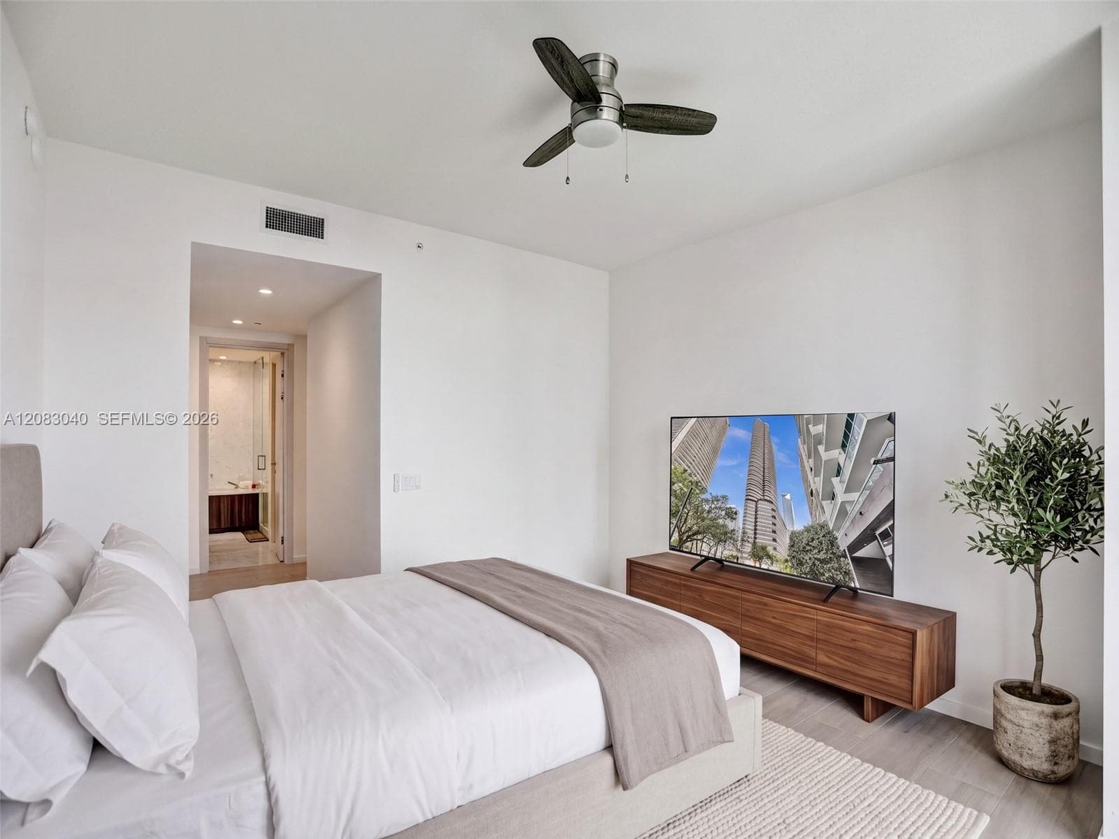 1000 Brickell Plz # PH5103, Miami, FL 33131 photo 9