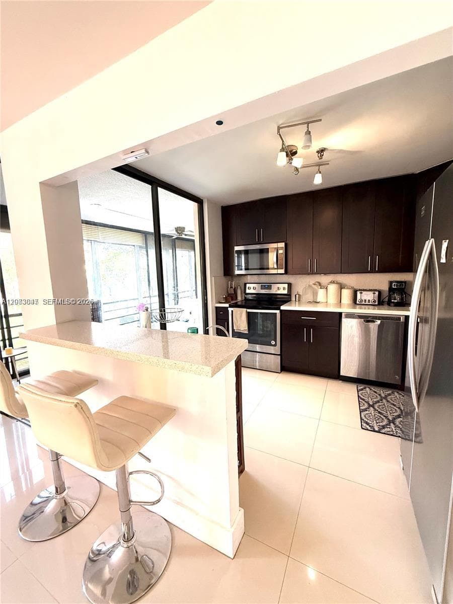671 NE 195th St # 227-E, Miami, FL 33179