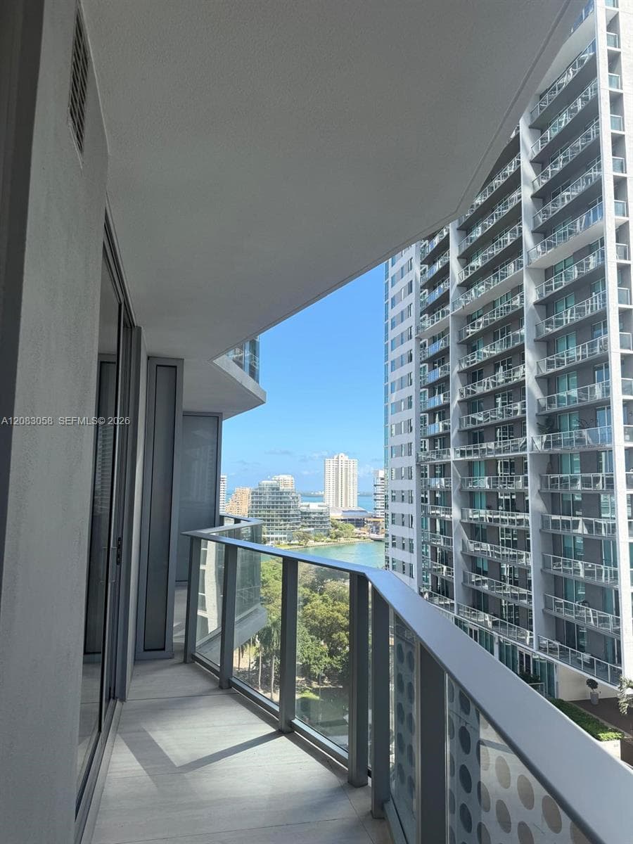 77 SE 5TH # 1611, Miami, FL 33131 photo 7
