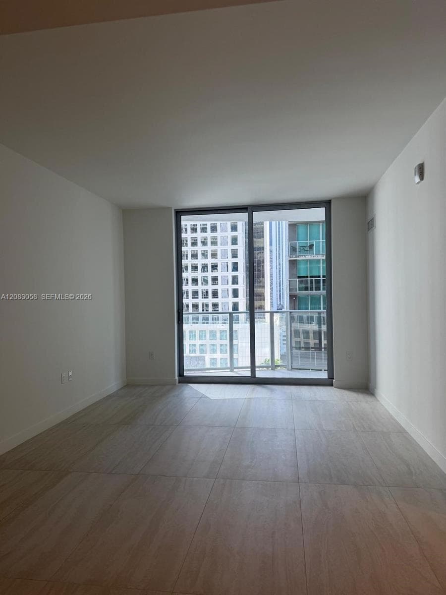 77 SE 5TH # 1611, Miami, FL 33131 photo 5