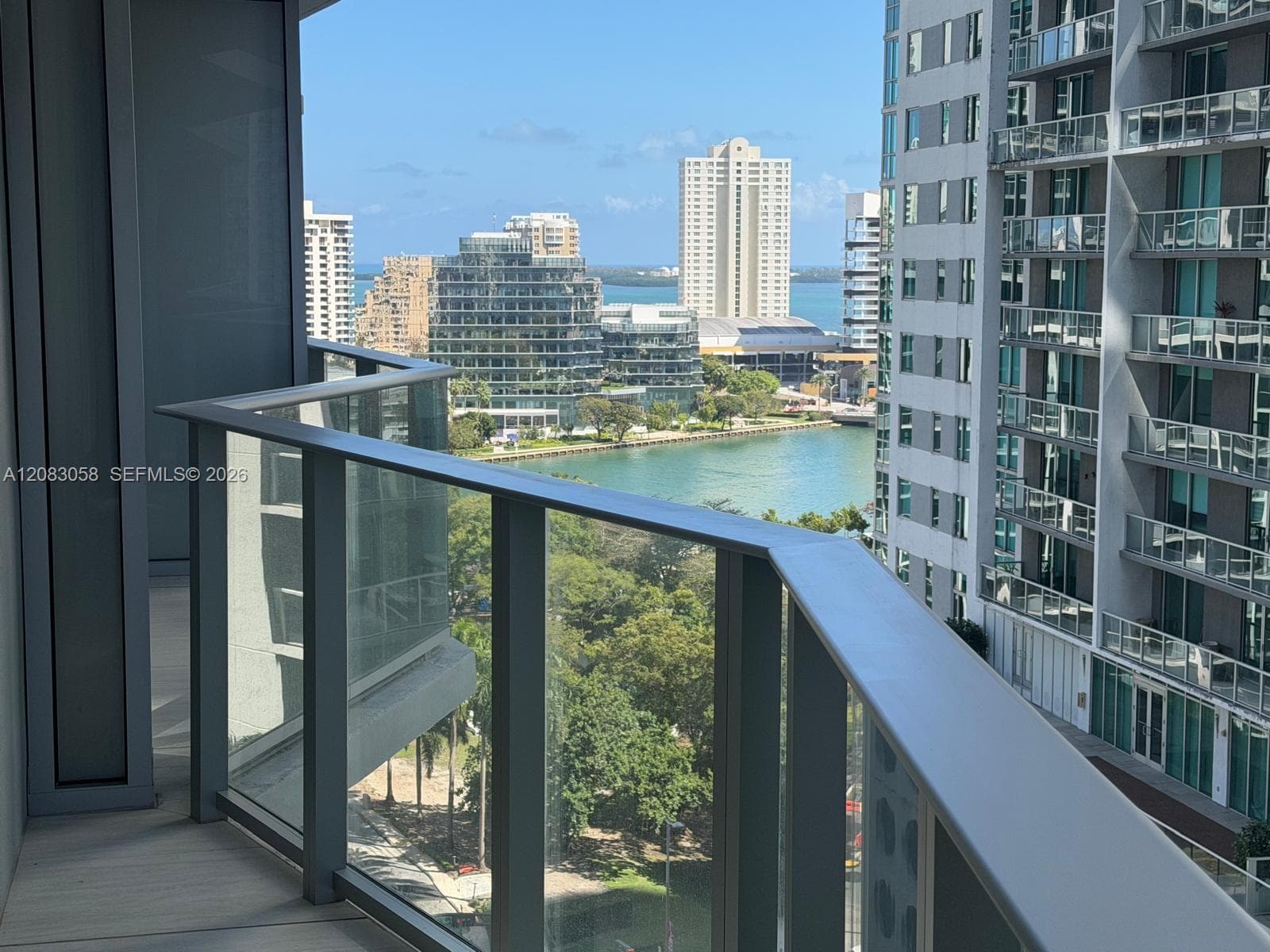 77 SE 5TH # 1611, Miami, FL 33131 photo 9