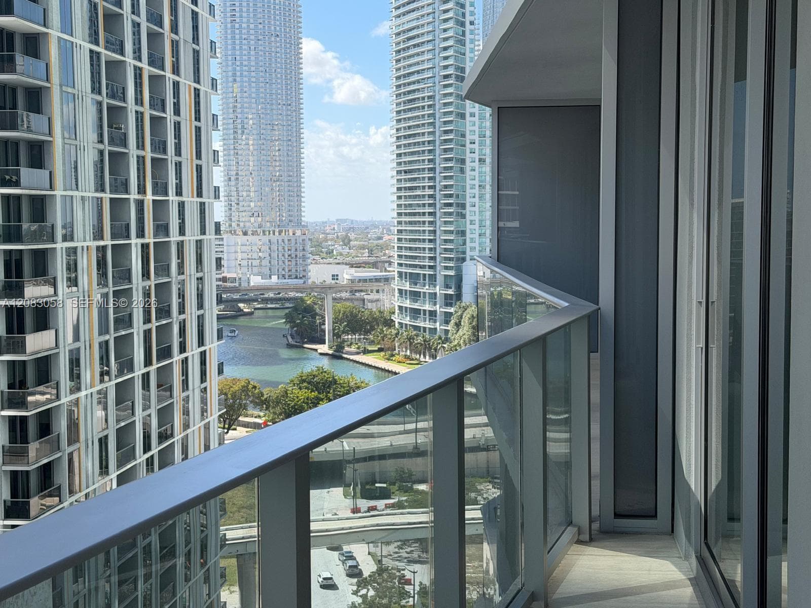 77 SE 5TH # 1611, Miami, FL 33131 photo 10
