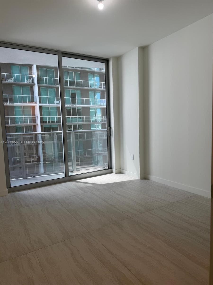 77 SE 5TH # 1611, Miami, FL 33131 photo 4