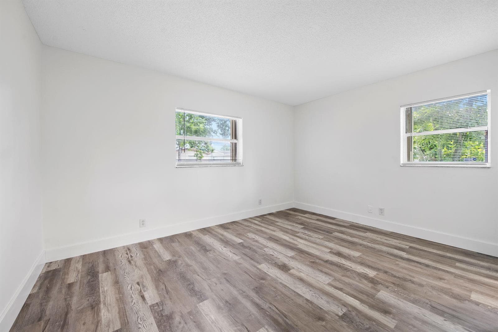6531 SW 19TH Street, North Lauderdale, FL 33068 photo 9