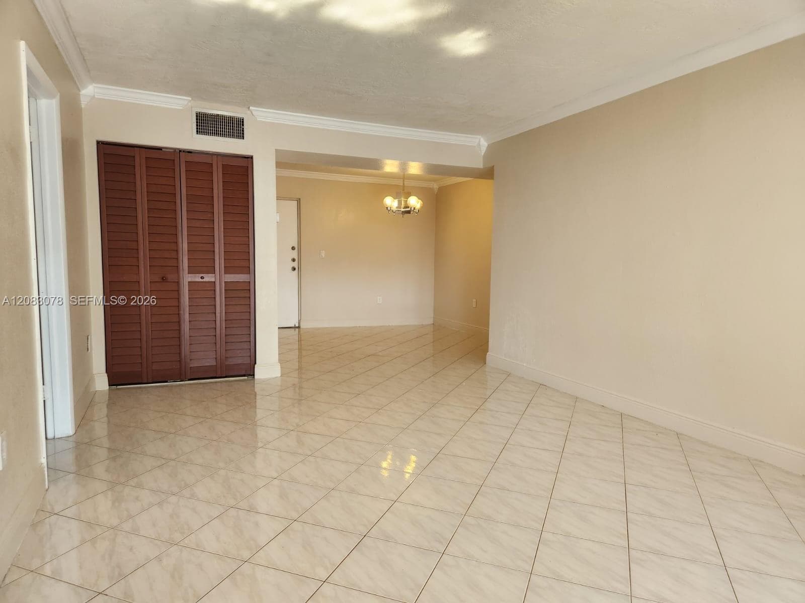 7300 NW 17th St # 319, Plantation, FL 33313 photo 9