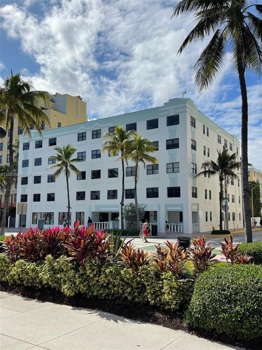 1390 Ocean Dr # 201, Miami Beach, FL 33139 photo 5