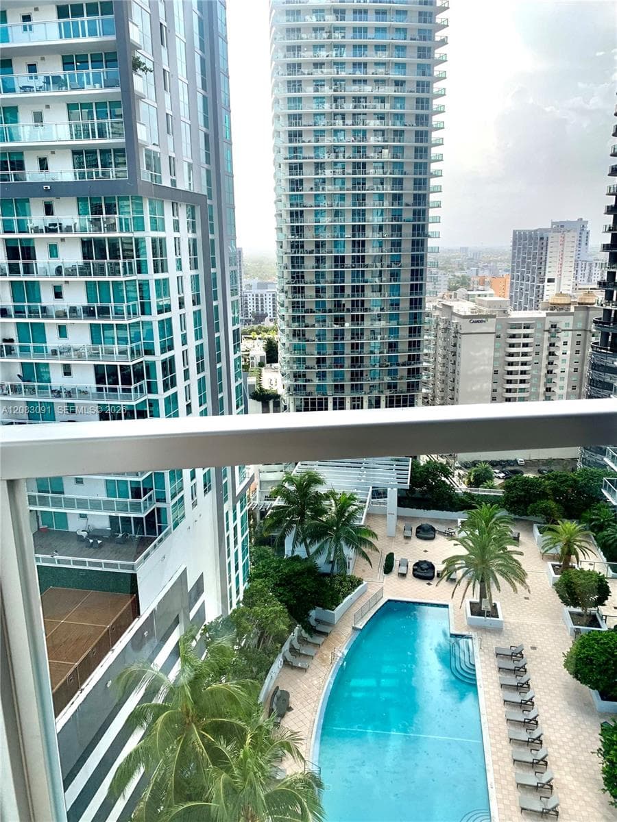 1060 Brickell Ave # 1713, Miami, FL 33131 photo 4