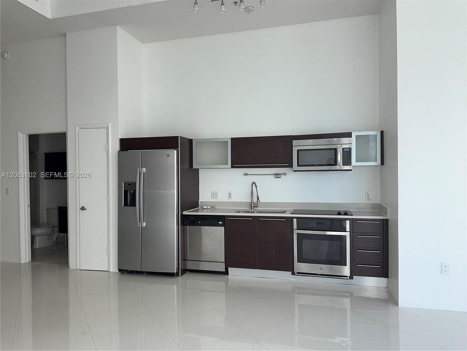 1900 N Bayshore Dr # 810, Miami, FL 33132 photo 4