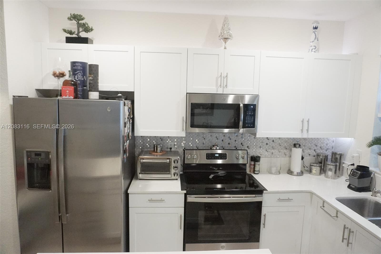 10589 W 32nd Ln, Hialeah Gardens, FL 33018 photo 7